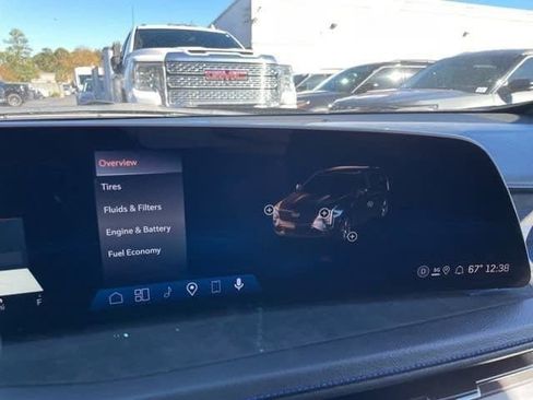 Used 2025 Cadillac XT4 Sport image 14