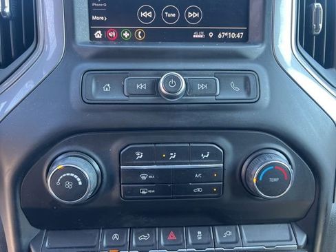 Used 2020 Chevrolet Silverado 1500 Custom w/ Custom Value Package AWD/4WD image 24