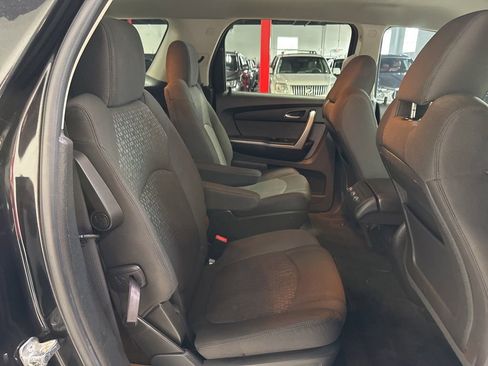 Used 2011 GMC Acadia SLE FWD image 32