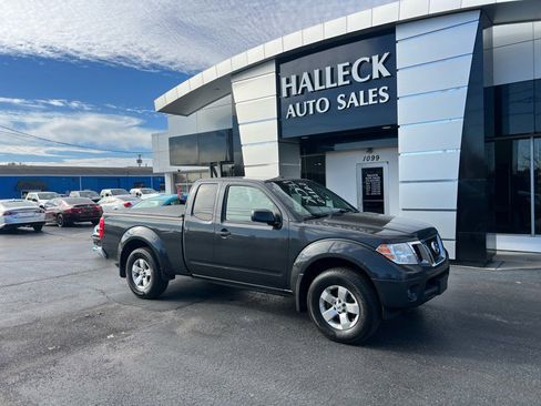 Used 2013 Nissan Frontier SV image 6