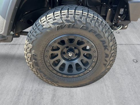 Used 2018 Jeep Wrangler Unlimited Sport S AWD/4WD image 11