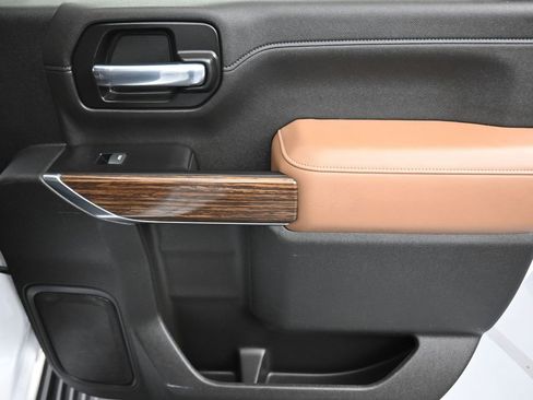 Used 2022 Chevrolet Silverado 2500 High Country w/ Safety Package II image 50