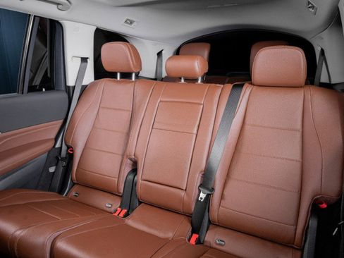 New 2026 Mercedes-Benz GLS 450 4MATIC image 31