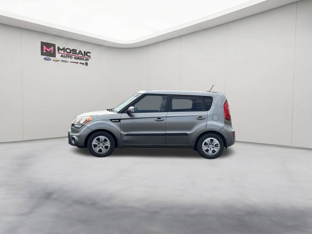 Used 2013 Kia Soul FWD image 5