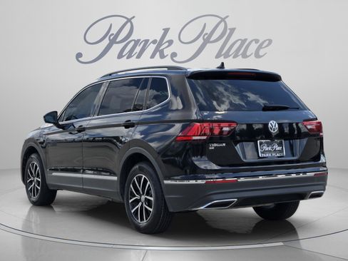Used 2021 Volkswagen Tiguan SE FWD image 3