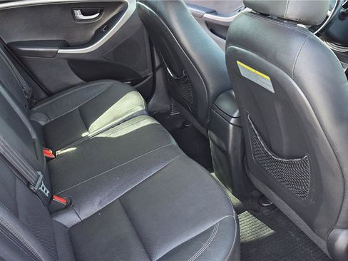 Used 2014 Hyundai Elantra GT w/ Option Group 02 FWD image 14