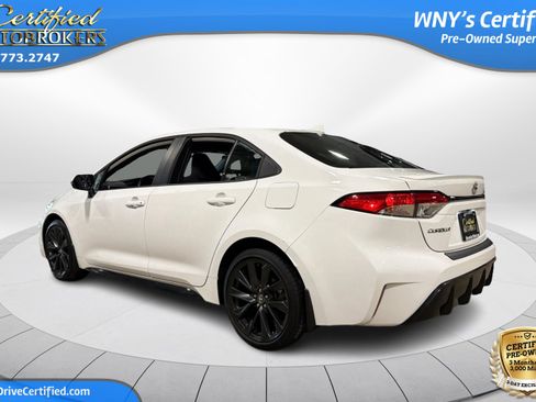 Used 2023 Toyota Corolla SE w/ Carpet Mat Package (TMS) FWD image 8
