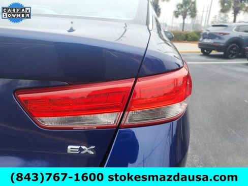 Used 2018 Kia Optima EX image 28