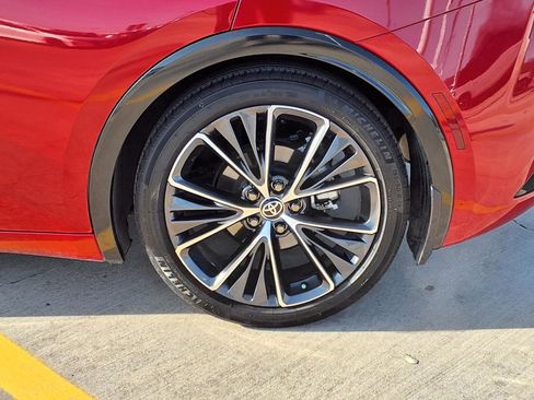 Used 2025 Toyota Prius XLE image 8