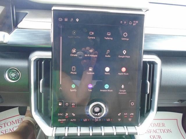 Used 2026 GMC Acadia Elevation w/ Elevation Premium Package AWD/4WD image 13