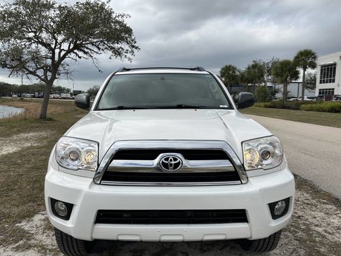 Used 2007 Toyota 4Runner SR5 image 3