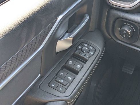 New 2026 RAM 2500 Big Horn AWD/4WD image 21