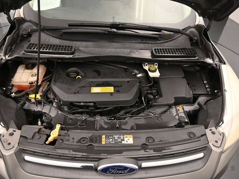 Used 2013 Ford Escape SE FWD image 14