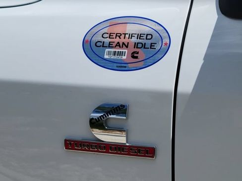 Used 2025 RAM 3500 Tradesman w/ Chrome Appearance Group AWD/4WD image 14
