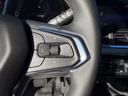 New 2026 Chevrolet Trax LT w/ Sunroof Package