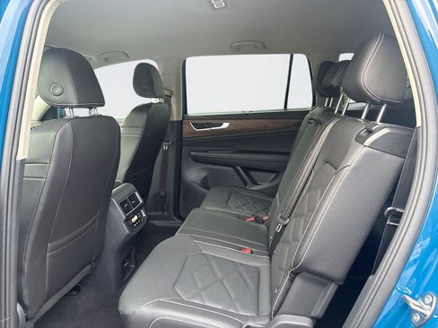 Used 2026 Volkswagen Atlas SE AWD/4WD image 24