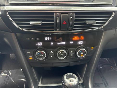 Used 2014 MAZDA MAZDA6 Touring w/ Touring Technology Package FWD image 28