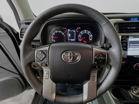 Used 2024 Toyota 4Runner SR5 image 18