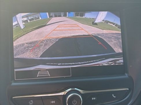 Used 2023 Chevrolet TrailBlazer LT image 28