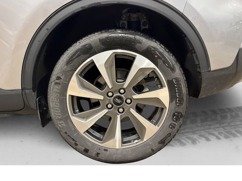 Used 2024 Ford Escape Platinum AWD/4WD image 54