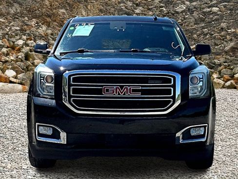 Used 2016 GMC Yukon XL SLT image 3