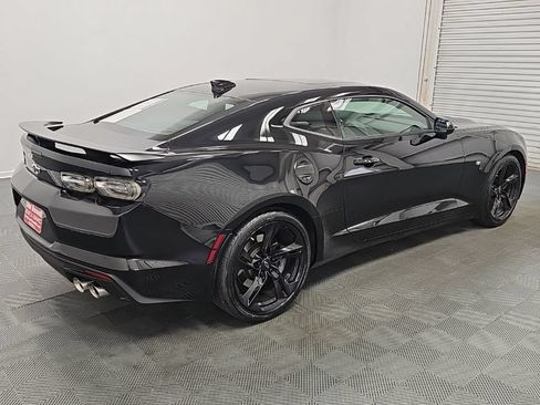 Certified 2023 Chevrolet Camaro SS RWD image 9