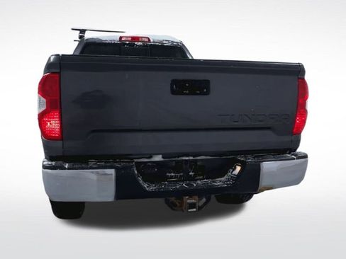 Used 2017 Toyota Tundra SR5 w/ TRD Off Road Package image 18