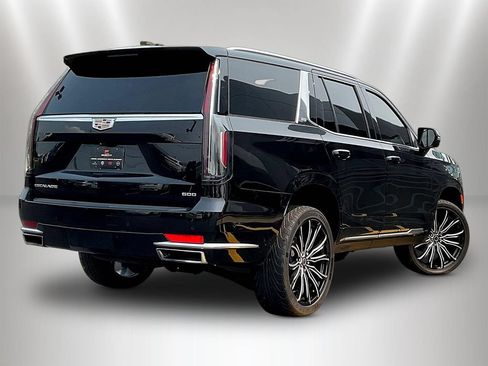 Used 2022 Cadillac Escalade Premium Luxury AWD/4WD image 6