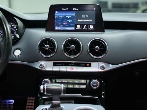 Used 2021 Kia Stinger GT1 image 37