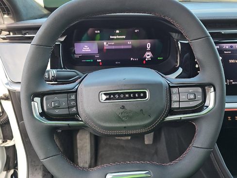 Used 2024 Jeep Wagoneer Launch Edition image 8