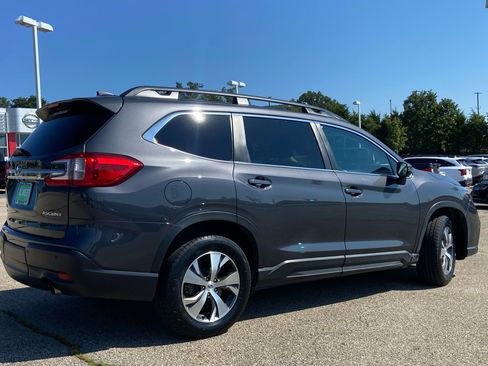 Used 2023 Subaru Ascent Premium w/ Convenience Package AWD/4WD image 3