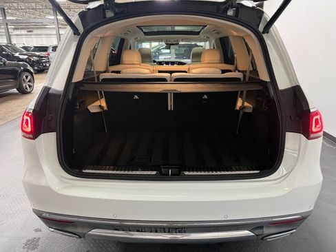 Used 2021 Mercedes-Benz GLS 450 4MATIC image 16