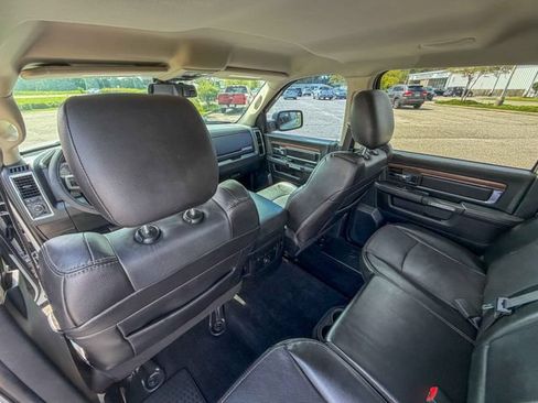 Used 2015 RAM 1500 Laramie w/ Convenience Group AWD/4WD image 22