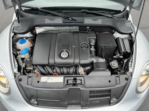 Used 2012 Volkswagen Beetle 2.5 FWD image 13