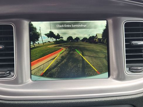 Used 2023 Dodge Charger SXT RWD image 16