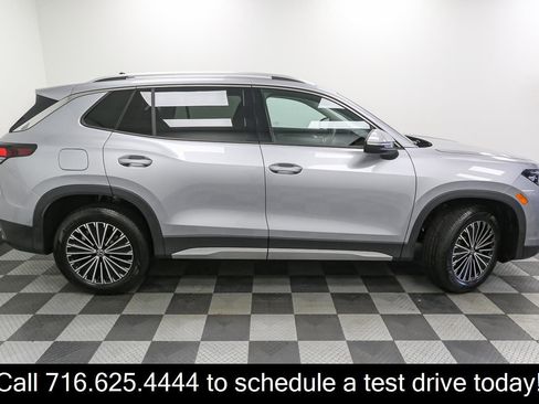 Used 2025 Volkswagen Tiguan S w/ 18" Wheel Package AWD/4WD image 8