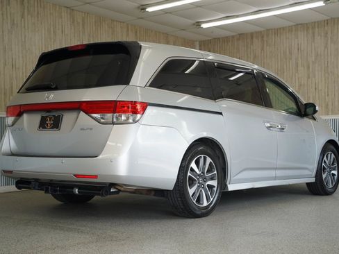 Used 2014 Honda Odyssey Touring image 10