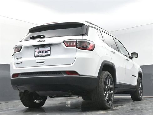 New 2026 Jeep Compass Latitude image 43
