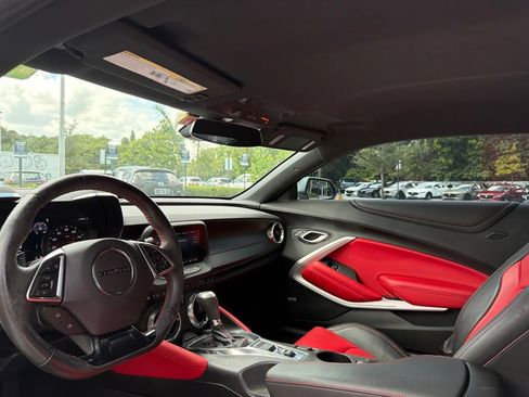 Used 2019 Chevrolet Camaro LT RWD image 14