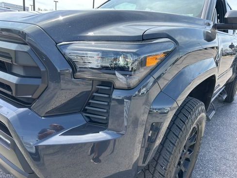 Used 2024 Toyota Tacoma SR5 image 9