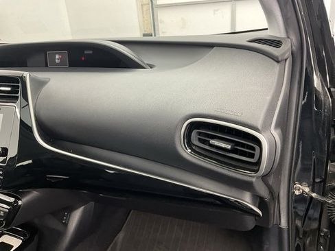 Used 2016 Toyota Prius Four w/ Advanced Technology Package image 9