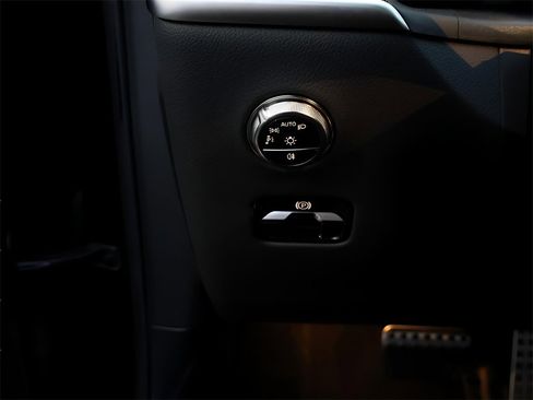 New 2026 Mercedes-Benz GLC 43 AMG 4MATIC image 35