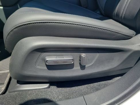 New 2026 Honda HR-V EX-L image 15