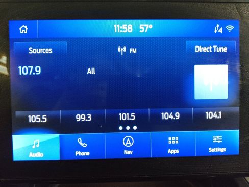 Used 2020 Ford Explorer XLT w/ Equipment Group 202A image 25