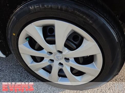 Certified 2025 Toyota Corolla LE FWD image 22