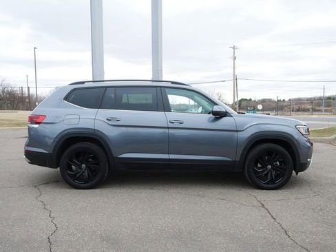 Certified 2023 Volkswagen Atlas SE image 8