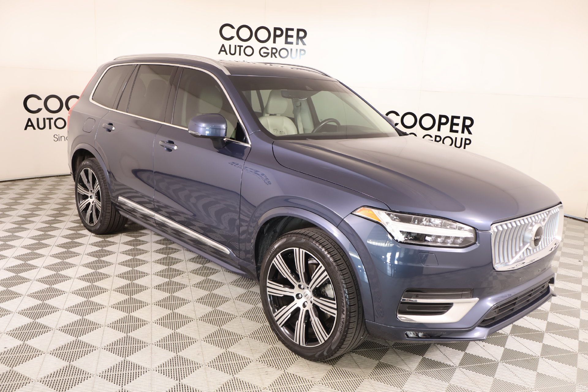 Used 2021 Volvo XC90 T6 Inscription w/ Climate Package AWD/4WD image 1