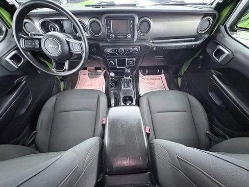 Used 2018 Jeep Wrangler Unlimited Sport image 14