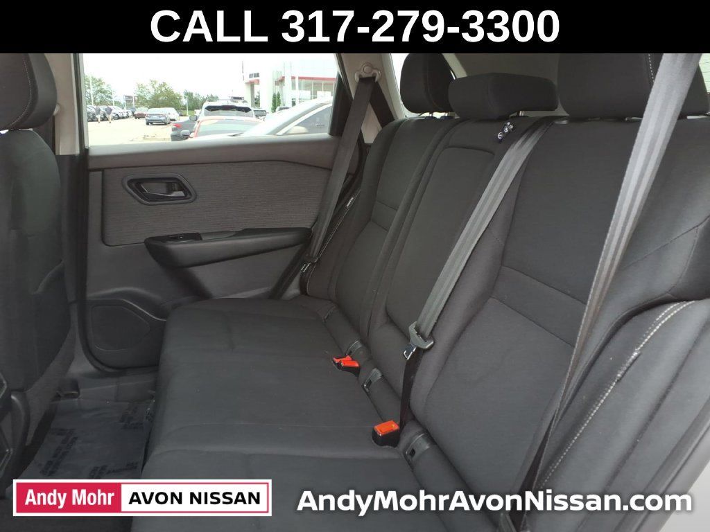 Used 2023 Nissan Rogue S AWD/4WD image 36