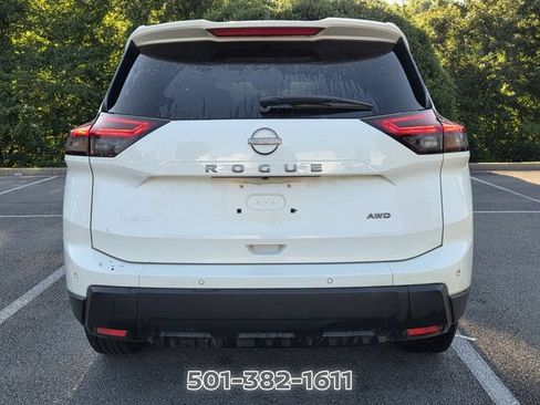 Used 2025 Nissan Rogue S AWD/4WD image 4